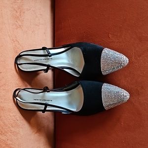 Valerie Stevens shoes 6.5.  3.5 inch heel.